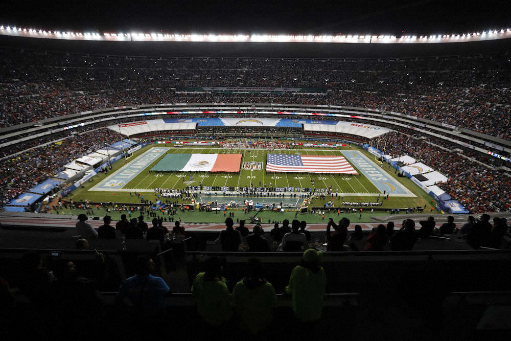 メキシコシティ―のアステカスタジアムで行われたチーフス対チャージャーズ戦（AP）