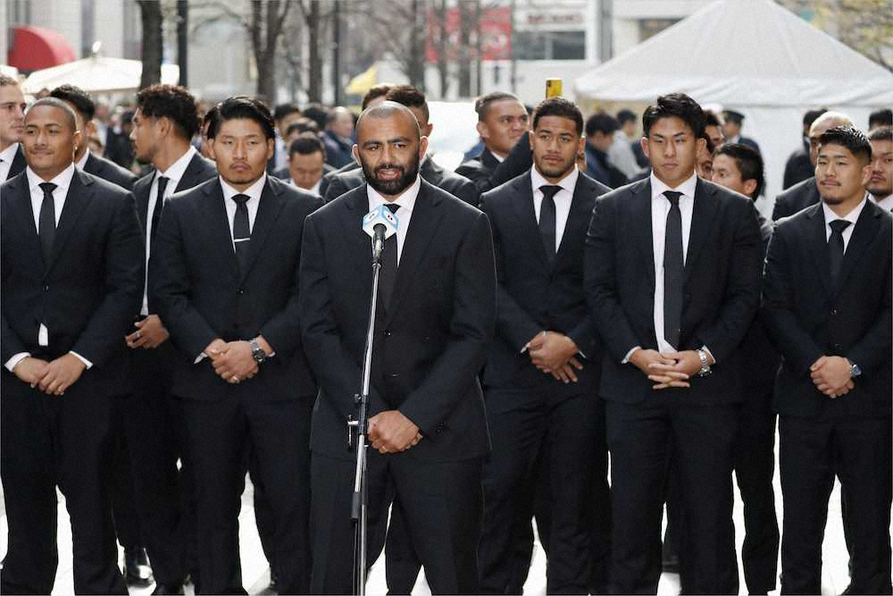 リーチ・マイケル「日本中がONE　TEAMになったことがうれしい」　ラグビー日本代表がパレード