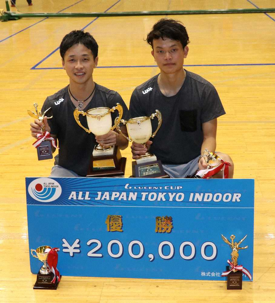 インドア全日本ソフトテニス　男子は丸中・林組、女子は高橋・半谷組が優勝