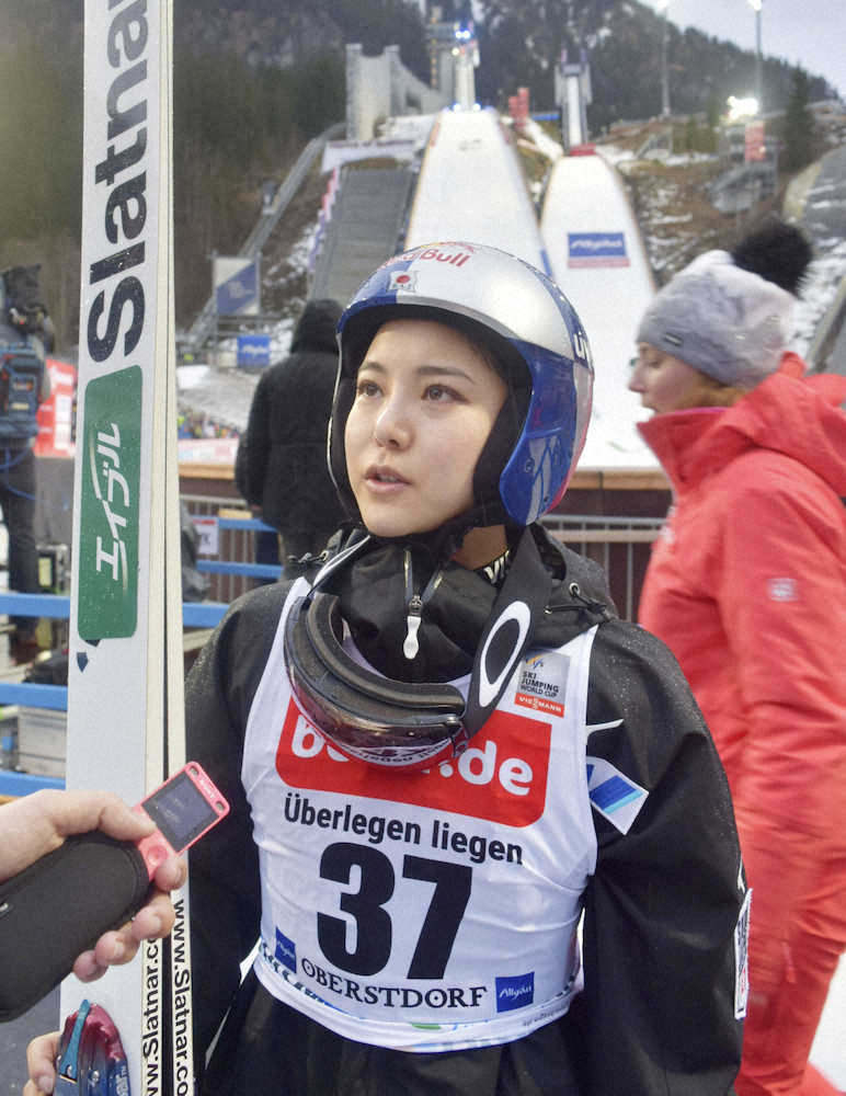 21歳・丸山が7位、沙羅は16位　W杯ジャンプ女子