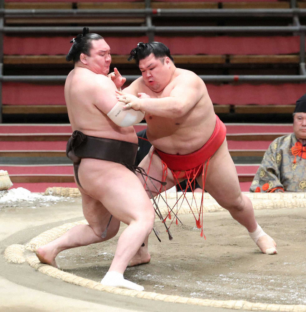 【玉ノ井親方　視点】白鵬のかち上げにひるまず前に出た阿武咲に続け