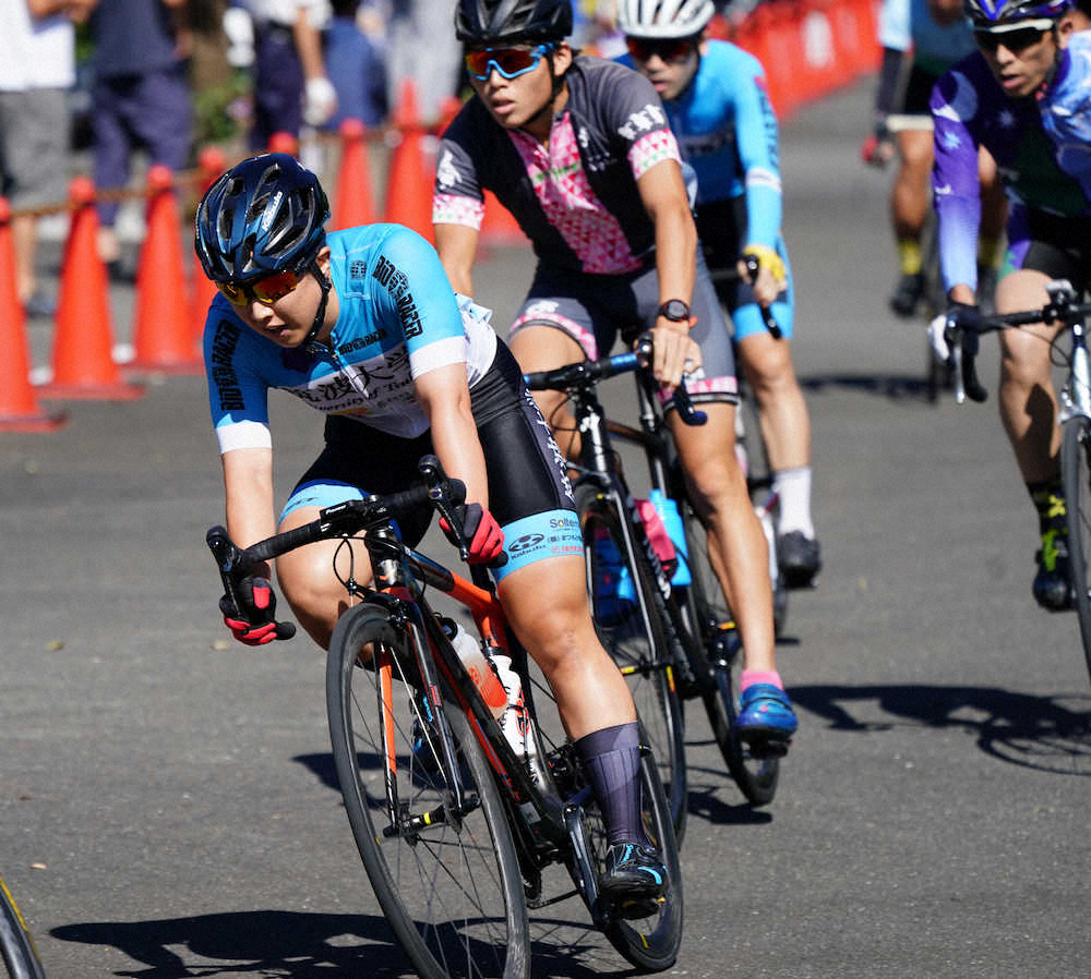 梶原　自転車男子レース初参戦も強制終了「全然走れなくて悔しい」