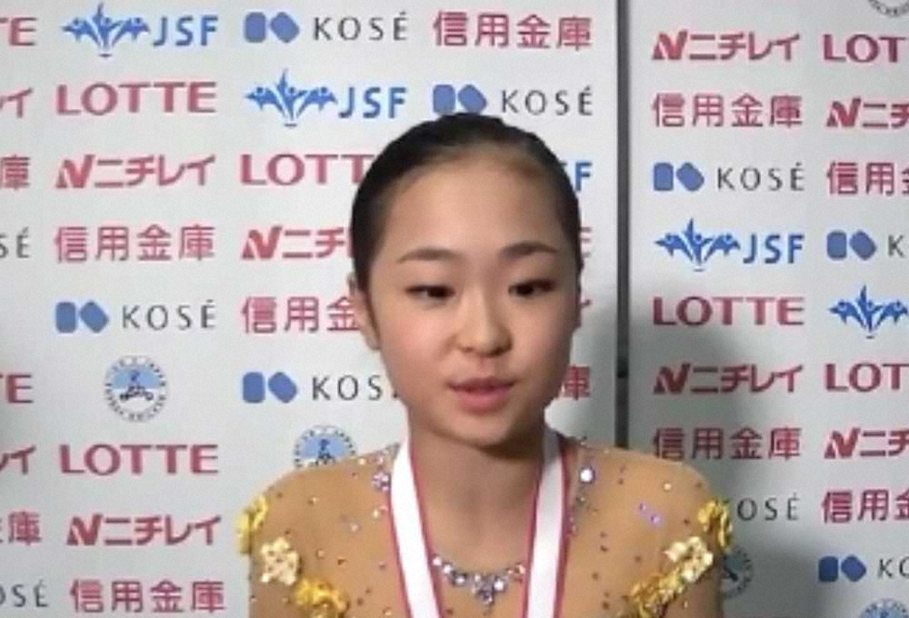 フィギュア全日本ノービスA女子で優勝し、オンライン取材を受ける島田麻央