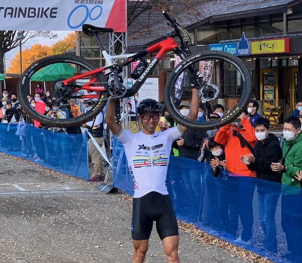 山本幸平“有終の美”2度目の6連覇達成　自転車男子クロスカントリー