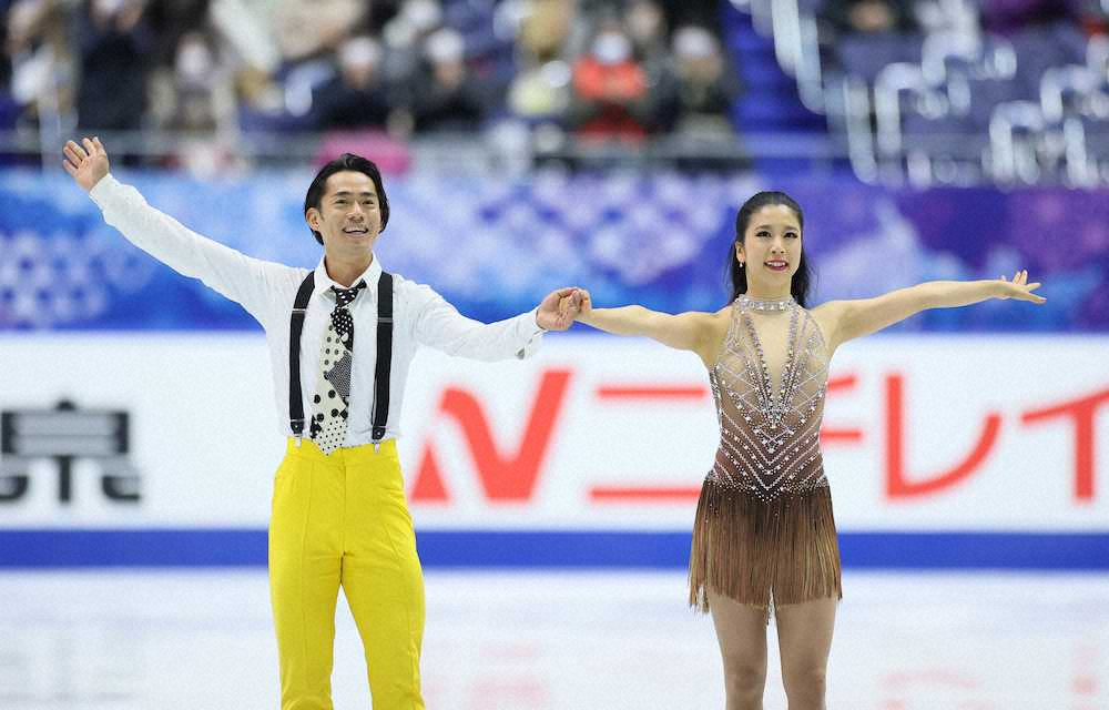 【画像・写真】高橋大輔　アイスダンス転向初戦は笑顔の2位発進「上出来だった」