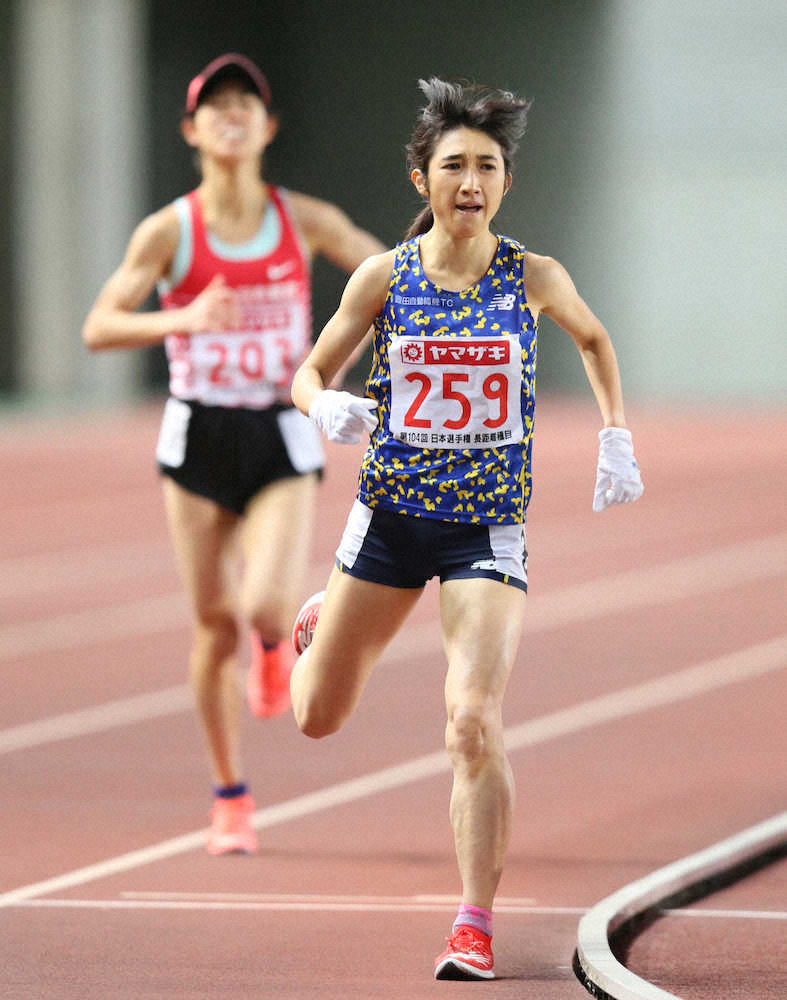 女の戦いを制したのは田中だ 女子5000メートルで優勝し、東京五輪代表に内定