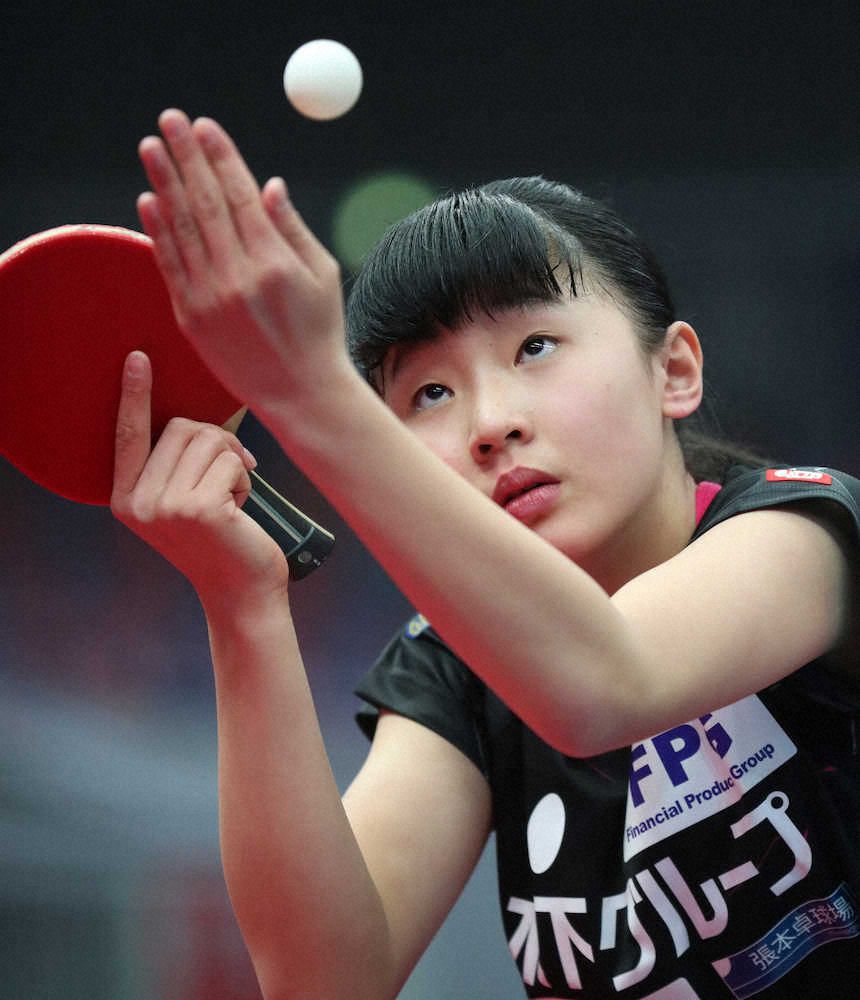 卓球全日本　女子ジュニアの部、12歳の張本妹「攻めていけなかった」4回戦敗退