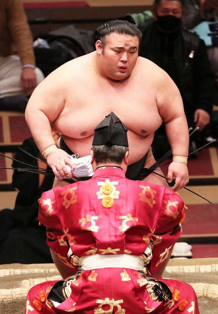 【画像・写真】初場所5日目　貴景勝、ようやく初日　3大関がそろって白星　全勝は明瀬山、明生、大栄翔