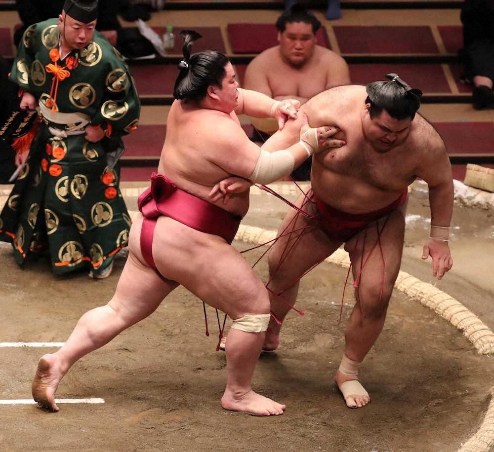 【画像・写真】大栄翔5連勝“確変モード”鋭い出足止まらない　3大関に続き両小結撃破