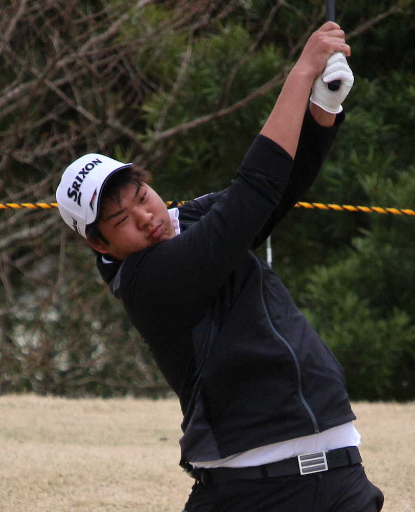 上村竜太、64で単独首位発進　1打差2位に甲斐ら　宮崎オープンゴルフ
