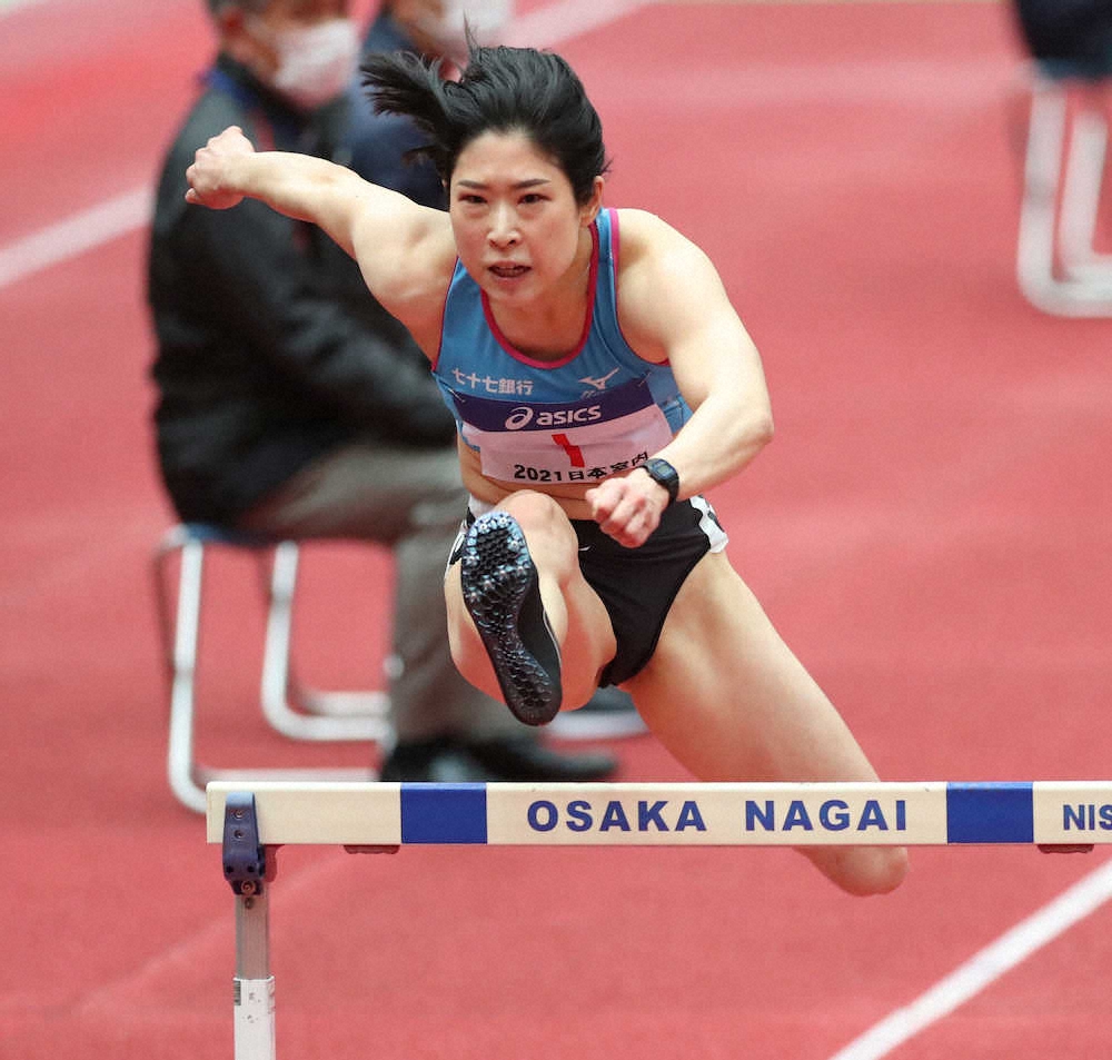 ＜日本室内陸上＞女子60メートル障害予選で室内日本記録をマークした青木益未（撮影・北條　貴史）