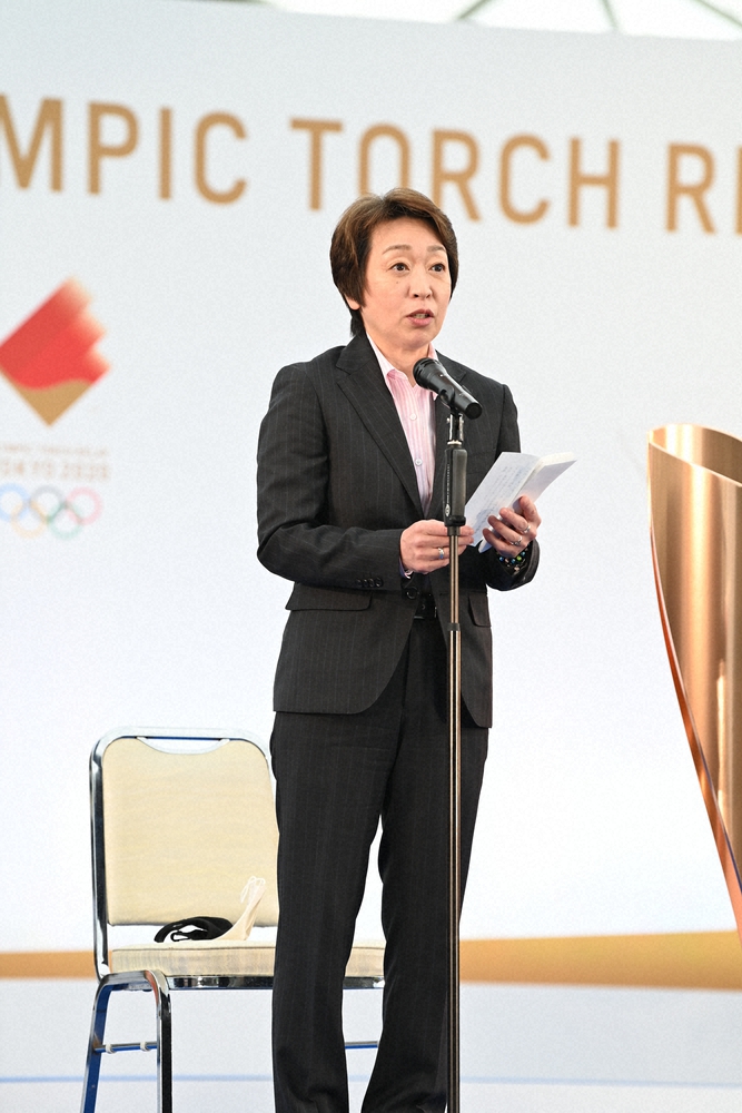 挨拶する東京五輪・パラリンピック組織委員会の橋本聖子会長