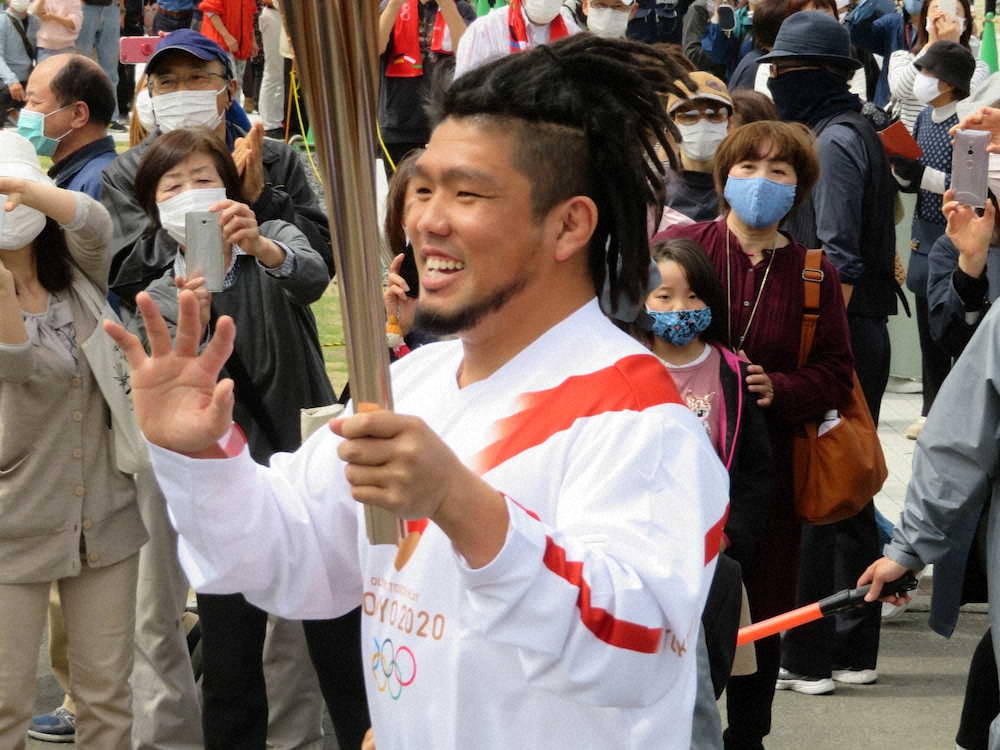 堀江翔太が群馬県太田市で聖火ランナー「スポーツの力で明るくできたら」