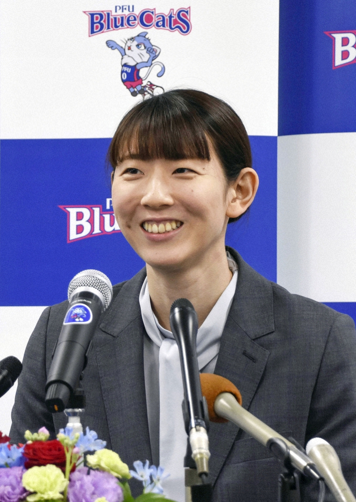 バレー女子元日本代表・江畑　笑顔の引退会見「すがすがしい。幸せだった」