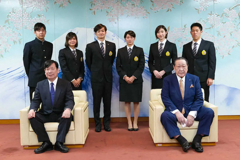池江「母国開催で結果を出したい」東京五輪へ決意　日大・田中理事長を表敬訪問