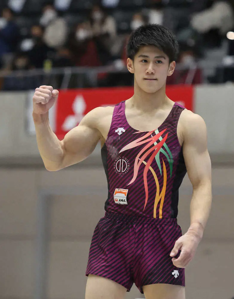 19歳・橋本大輝が初優勝で五輪に前進！「笑顔で終われて良かった」予選7位から大逆転 体操全日本選手権
