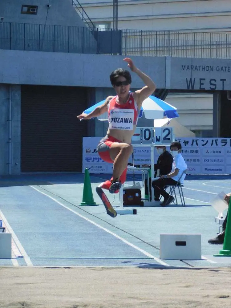 パラ陸上・女子走り幅跳び　兎沢朋美が自身の持つアジア記録12センチ更新