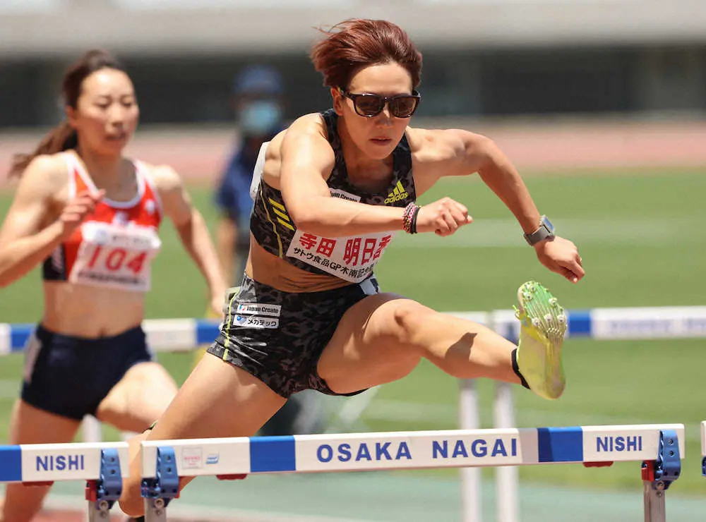 女子100メートル障害　日本記録を持つ寺田、青木の一騎打ち　寺田は今季、日本新を2度マーク