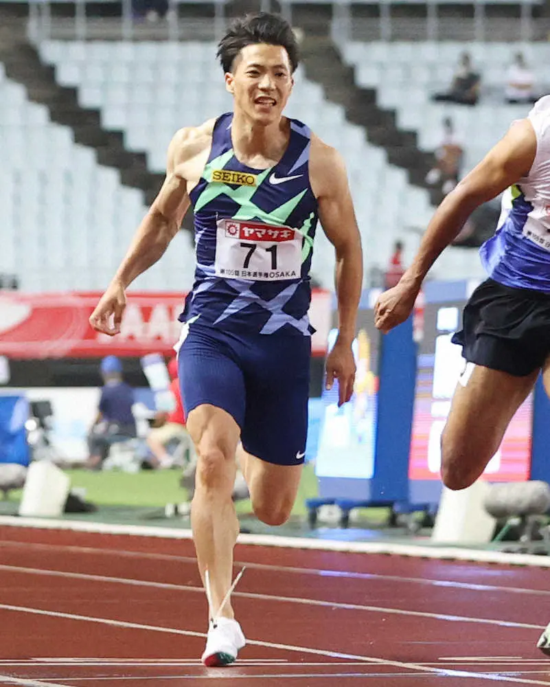 ＜陸上日本選手権＞男子100メートル決勝のゴール前で右足の靴ひもがほどけていた山県亮太