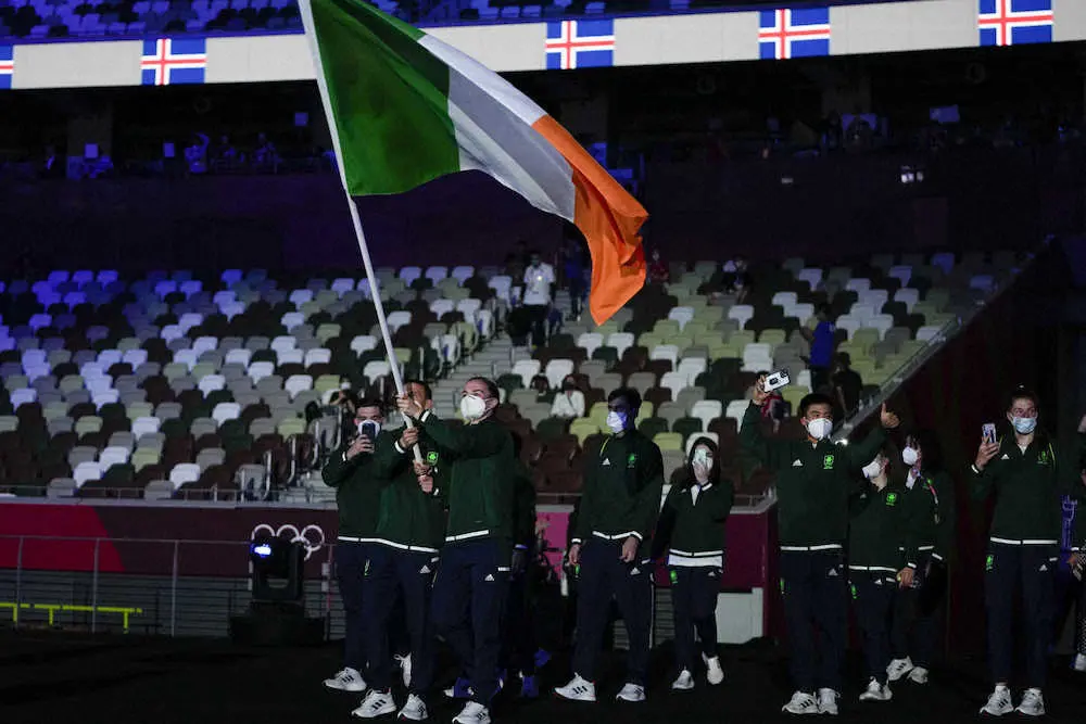 東京五輪開会式　アイルランド選手団の「お辞儀」に国内外から絶賛の声　「涙が出た」「感動した」