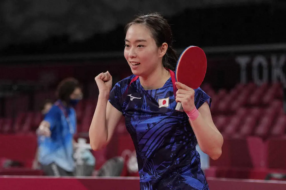 女子シングルス3回戦で勝利し、喜ぶ石川佳純（AP）