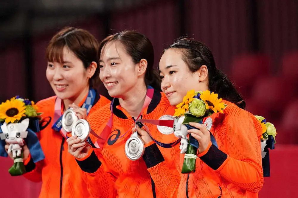 卓球女子団体　中国の牙城崩せず銀　美誠「悔しさの方が強い」24年パリ五輪ではリベンジ必ず