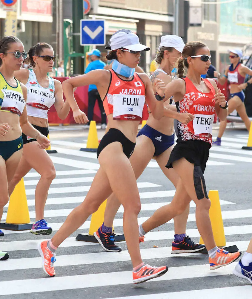 競歩女子20キロ　藤井菜々子が日本選手最上位の13位、岡田は15位　競歩女子初の入賞はならず