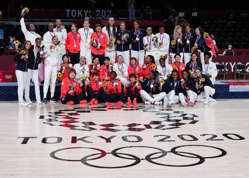 女バスケ7連覇の米国がシャンパンのラッパ飲みで日本称える「応援したくなる」