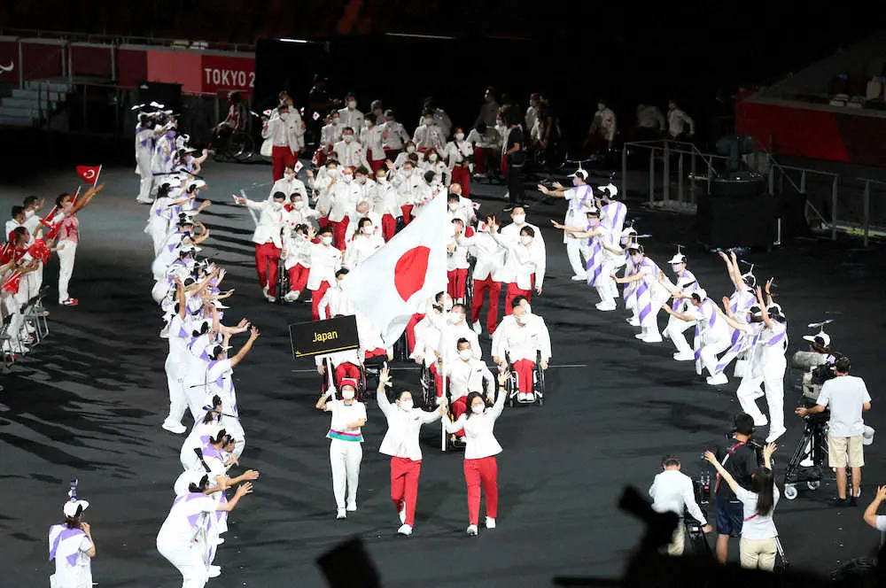 パラ開会式、日本選手団が最後の162番目に入場行進　194人が堂々入場