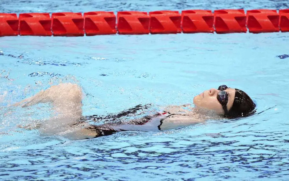 本番会場で泳ぐパラリンピック競泳女子代表の山田