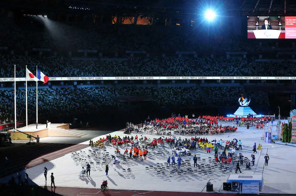 ＜パラリンピック閉会式＞東京大会が幕を閉じ、パリへと引き継がれる（撮影・坂田　高浩）