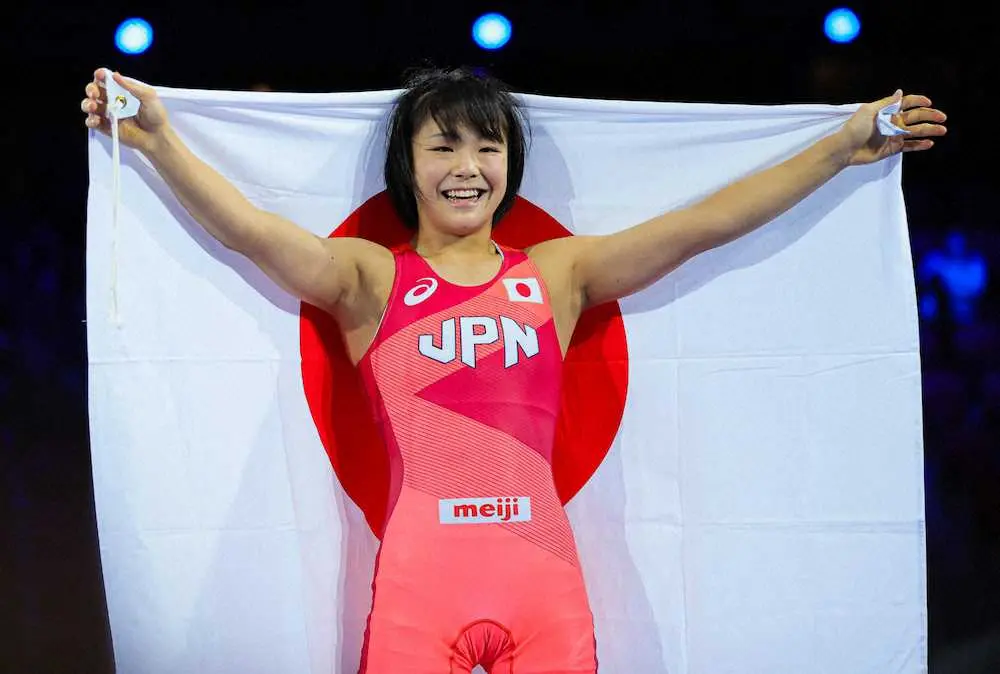17歳が83連勝！レスリング藤波朱理、初の世界選手権で金　日本史上5人目の高校生女王