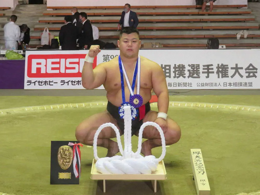 全国学生相撲選手権大会で優勝した川副圭太