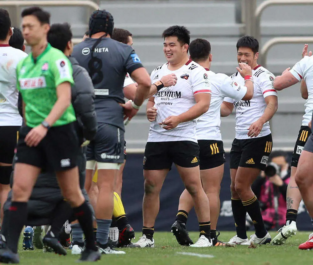 【画像・写真】東京SGが開幕4連勝！　祝原が逆転トライ「たまたま手に入っていた」　タタフ退場もチーム一丸