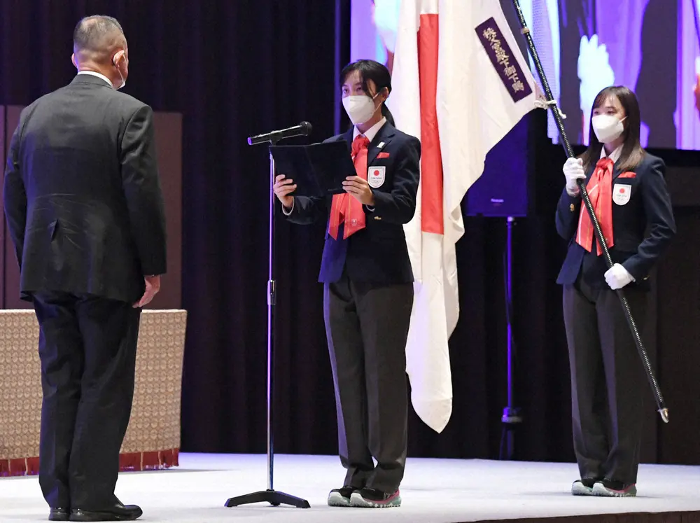 【画像・写真】北京五輪結団式　主将・美帆が決意、金メダル3個獲得へ「最初から最後まで力強く」