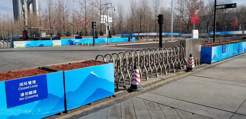 北京五輪　監視緩むクローズドループの境界線