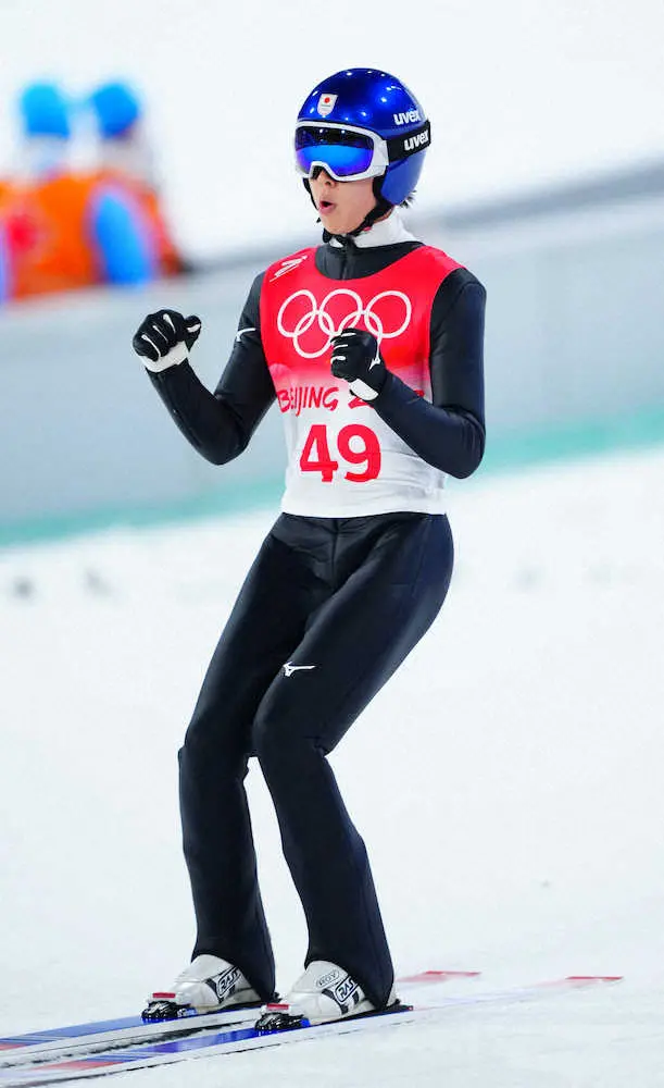 北京五輪　ジャンプ男子ラージヒルで銀メダルの小林陵侑（撮影・小海途　良幹）
