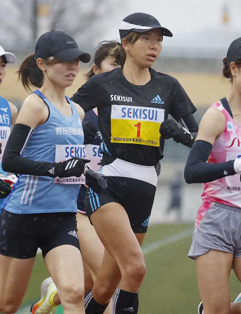 全日本実業団ハーフマラソン　女子で新谷5位、男子は林田優勝
