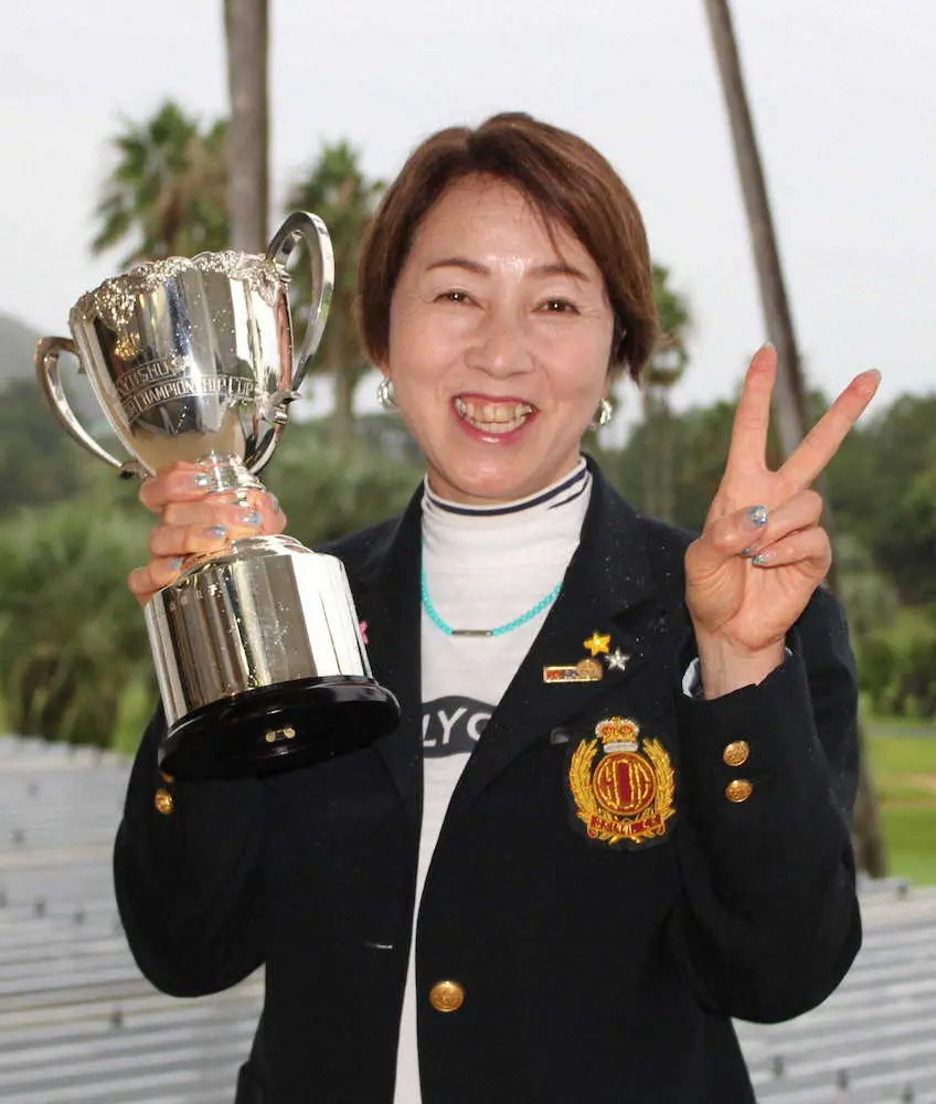 九州女子シニアゴルフ　若松和代が初優勝