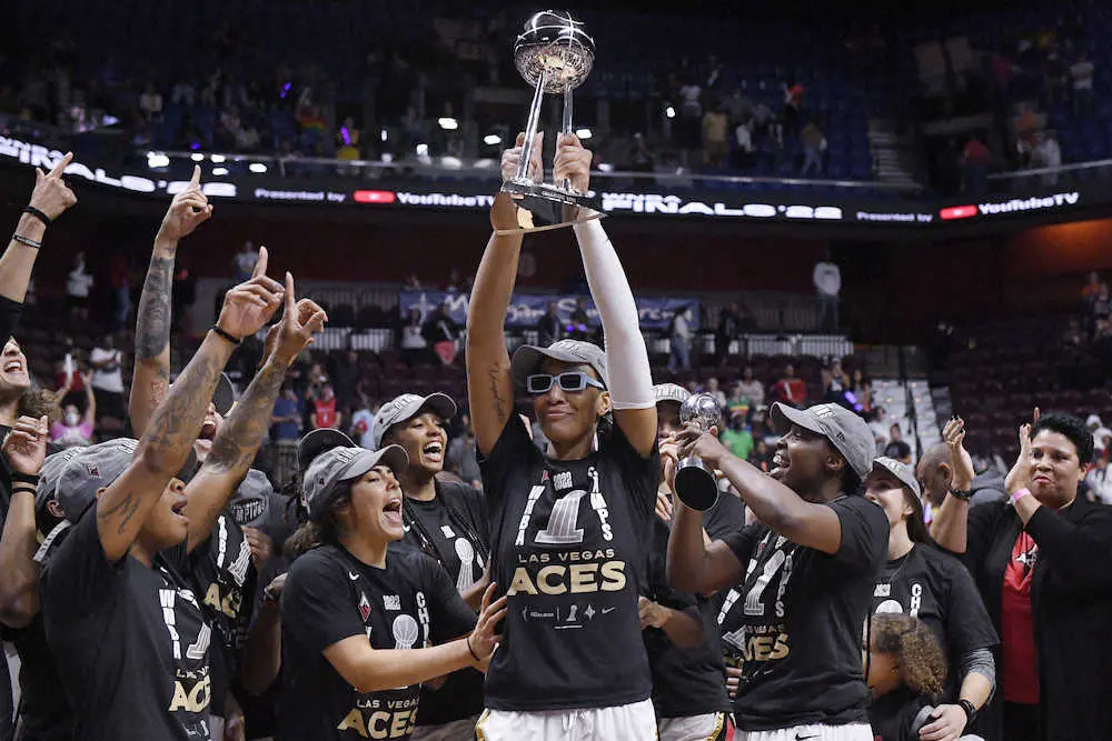 WNBAファイナルでラスベガス・エーシズが初優勝　ハモン監督は就任1年目でリーグ制覇を達成