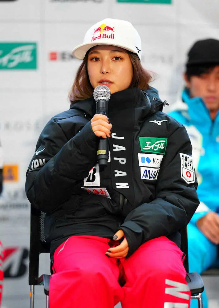 高梨沙羅がW杯開幕を前に抱負「やるべきことを尽くす」全日本スキー連盟会見