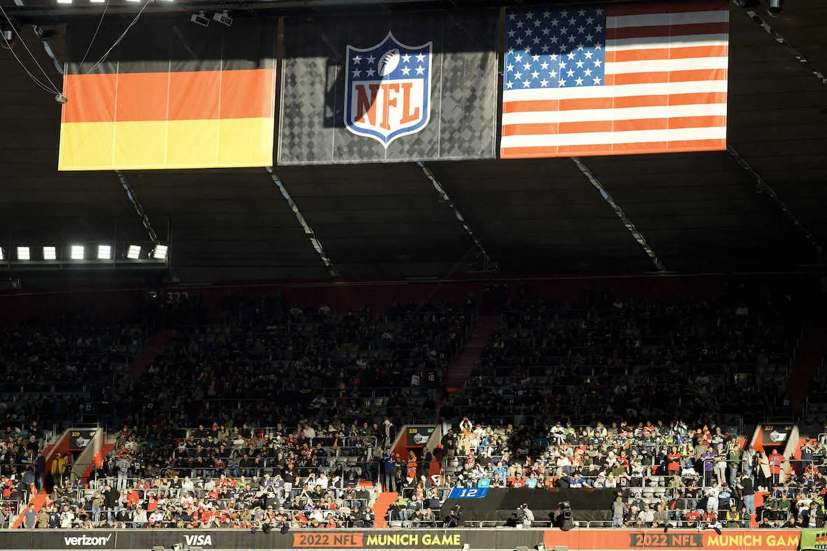 ブレイディーが米国以外の3カ国で先発　NFL史上初めて　ドイツ初開催の一戦で勝利
