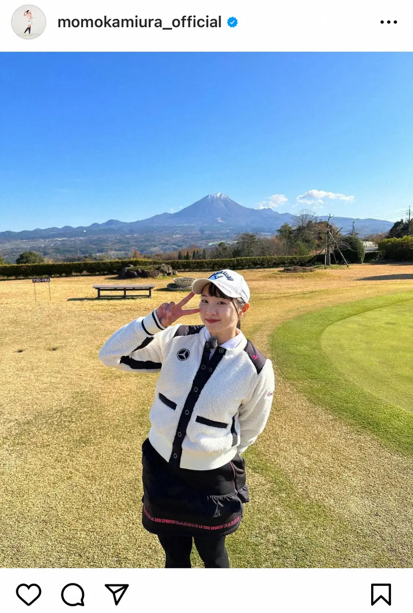 女子ゴルフ・三浦桃香　バービーとコラボしたミニスカゴルフウエア姿披露「かわいい」「活躍に期待大」