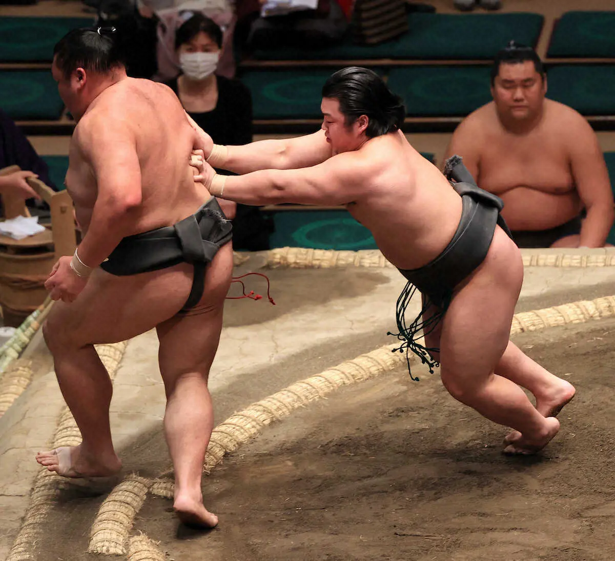 川副が3場所連続勝ち越し「前に出る相撲が取れてよかった」　落合らとの稽古で押し相撲に磨き