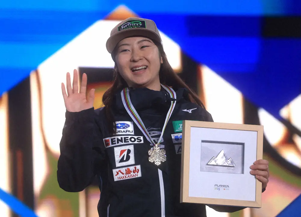 ＜ノルディックスキー世界選手権＞複合女子個人ノーマルヒルで日本勢初の銅メダルを獲得した葛西春香（ロイター）