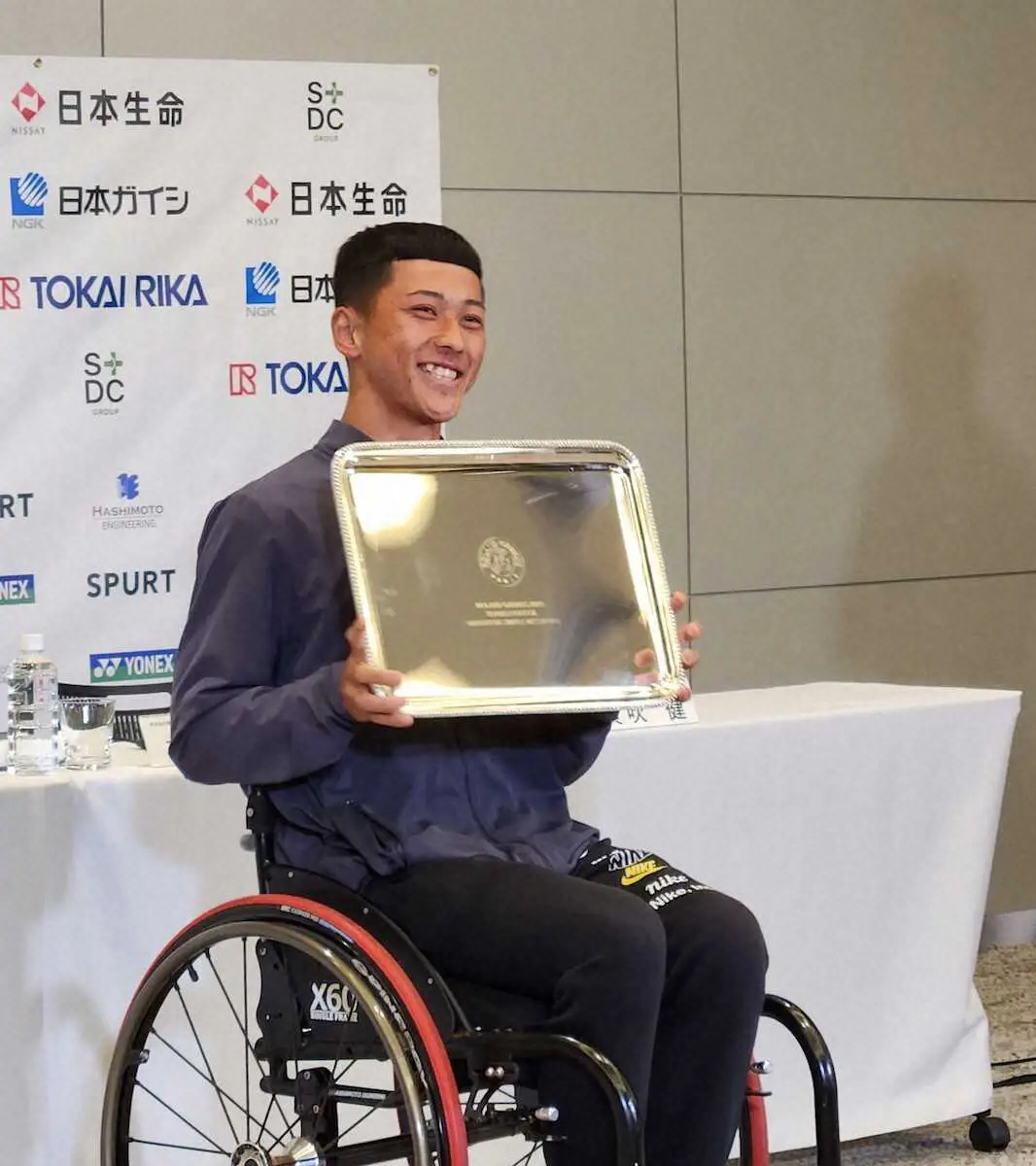 車いすテニス17歳の新王者・小田　全仏Vと世界1位で変化「俺にしかできない」