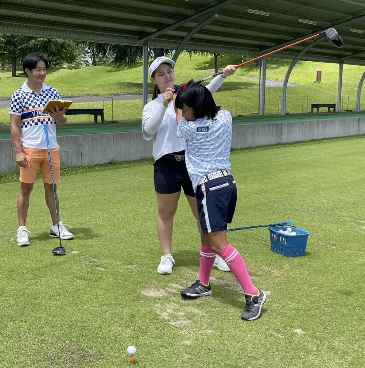天才ゴルフ少女の須藤弥勒がドラコン世界女王と炎の強化合宿で飛距離アップに闘志！