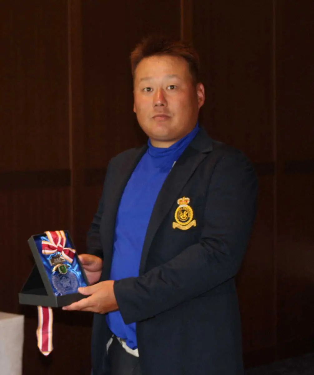 福岡県民ゴルフ男子54歳以下の部で初優勝した山村京介
