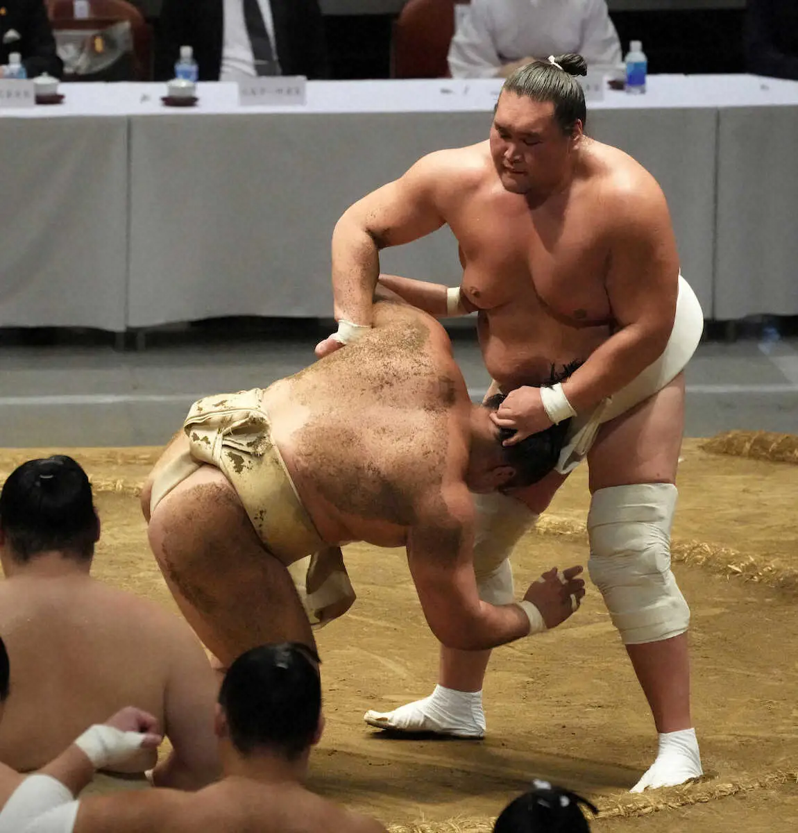 【稽古総見】照ノ富士は相撲取らず　腰に不安「状態を見ながら調整していきたい」膝は「大丈夫」