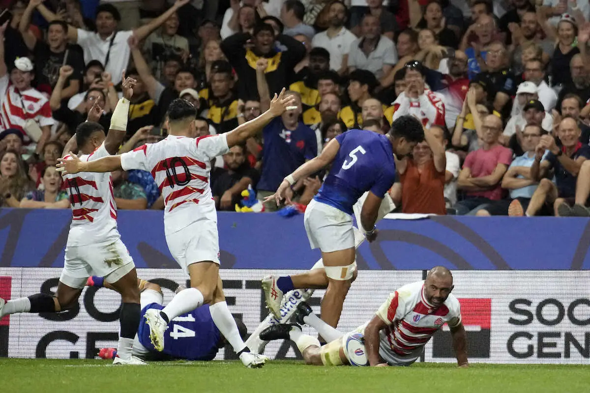 【ラグビーW杯】日本は前半を終え17―8　ラブスカフニ＆リーチがトライ！サモアと第3戦